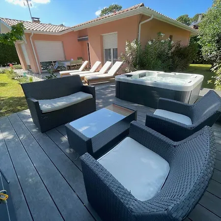 Holiday home Maison Au Calme Au Cap Ferret A Petit Piquey *